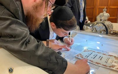 sefer-torah-final-letters-ceremony