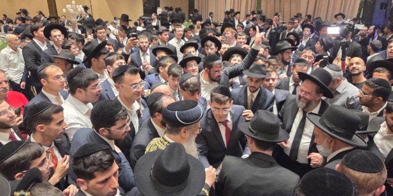גדולי עולם התורה השתתפו בשמחת נכדו של הגה״צ רבי יצחק כהן שליט״א